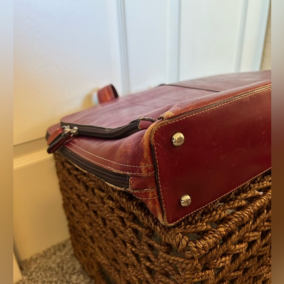 Fossil vintage red leather messenger bag laptop bag briefcase, includes key - Picture 8 of 8